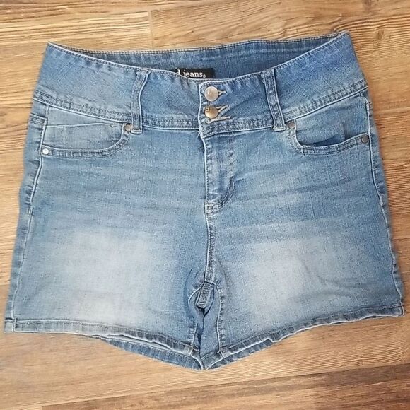 d. jeans Women's Light Blue Denim Shorts Size 6 Stretch Rolled Hem Bermuda Jorts - Picture 3 of 6